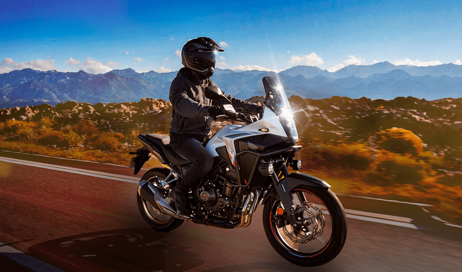 ¿Qué motor lleva y características de la honda CB500X?