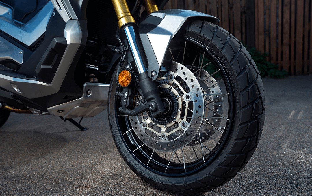 Suspension SHOWA